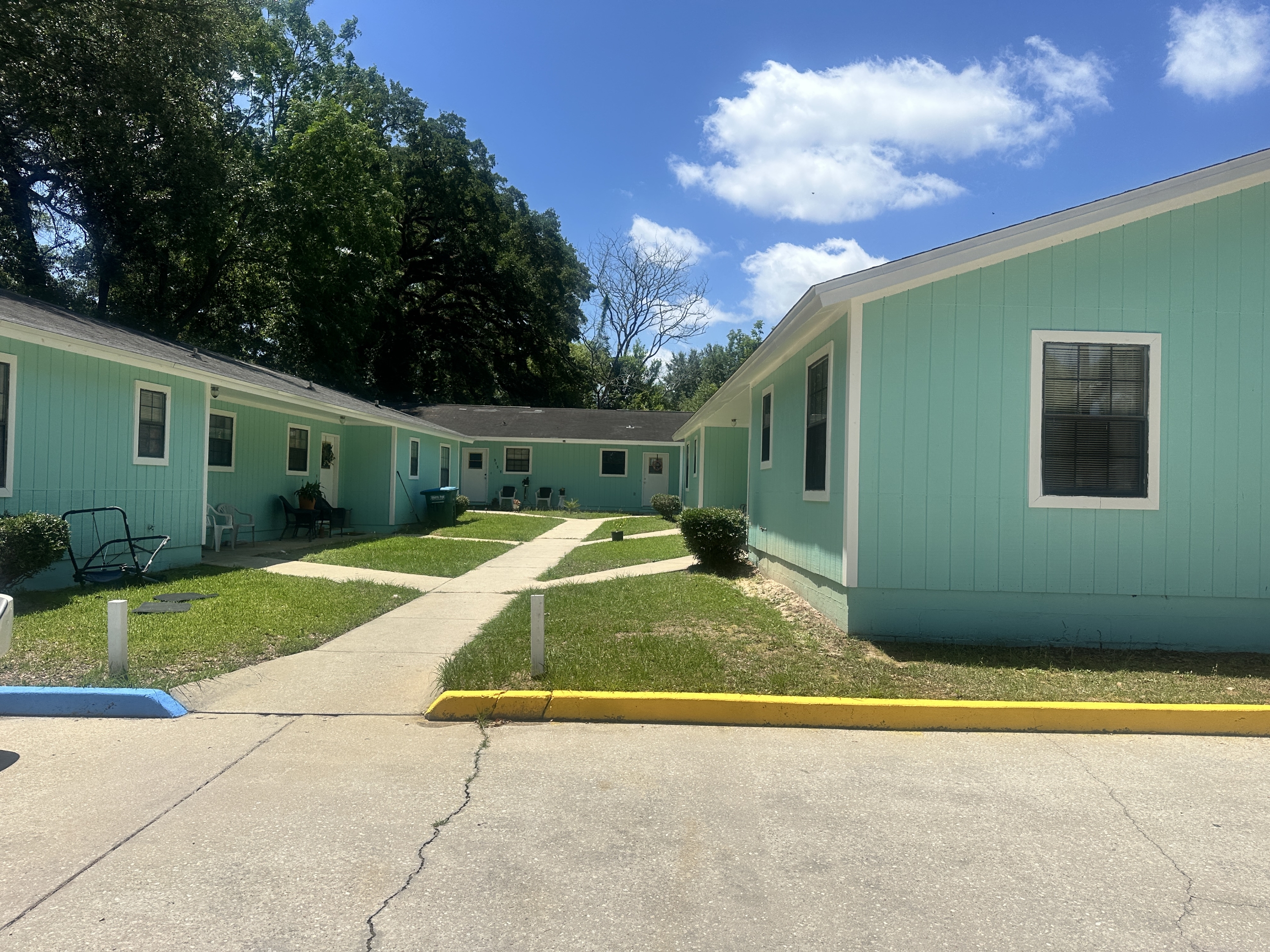 915 West Clark Street - 6
