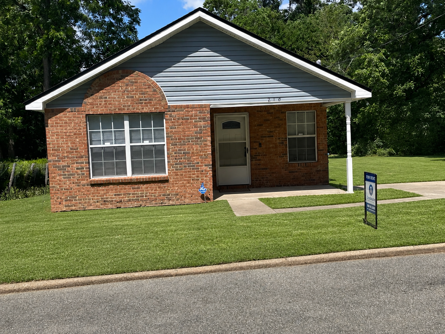 Property main image
